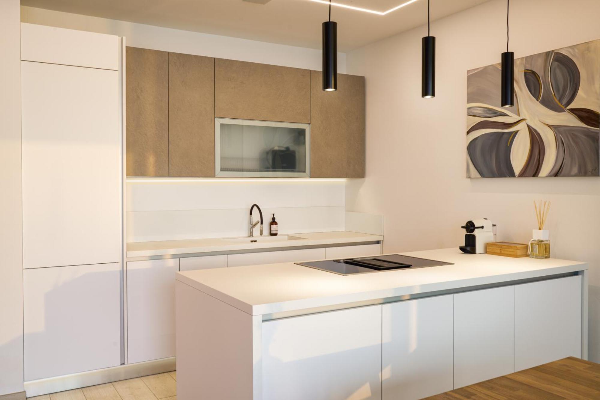 Salvatorehomes - Luxurious Dreamview Waterfront Apartment In Torri Del Benaco With Pool - Casa Azura - A 5 Star Luxury Collection At Lake Garda ภายนอก รูปภาพ